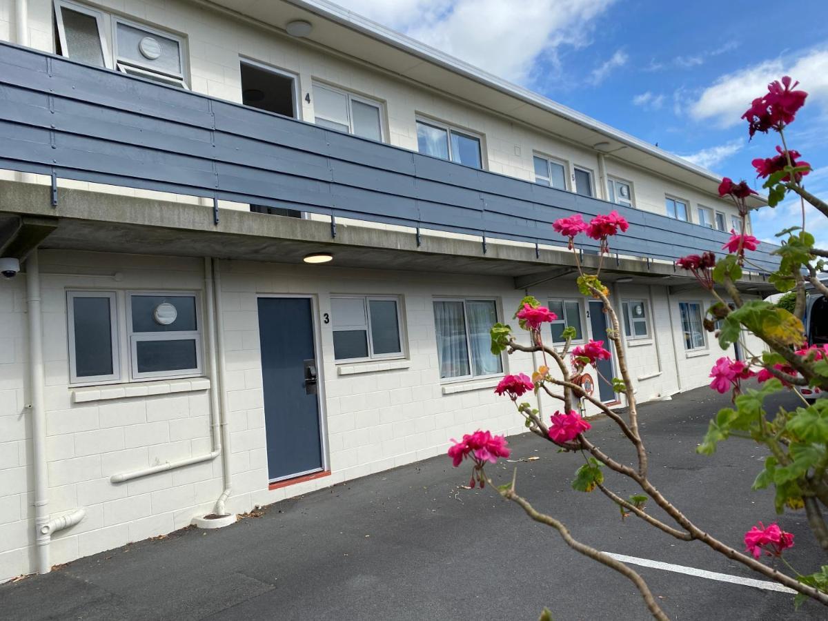 Ulster Apartments Hamilton Exterior photo